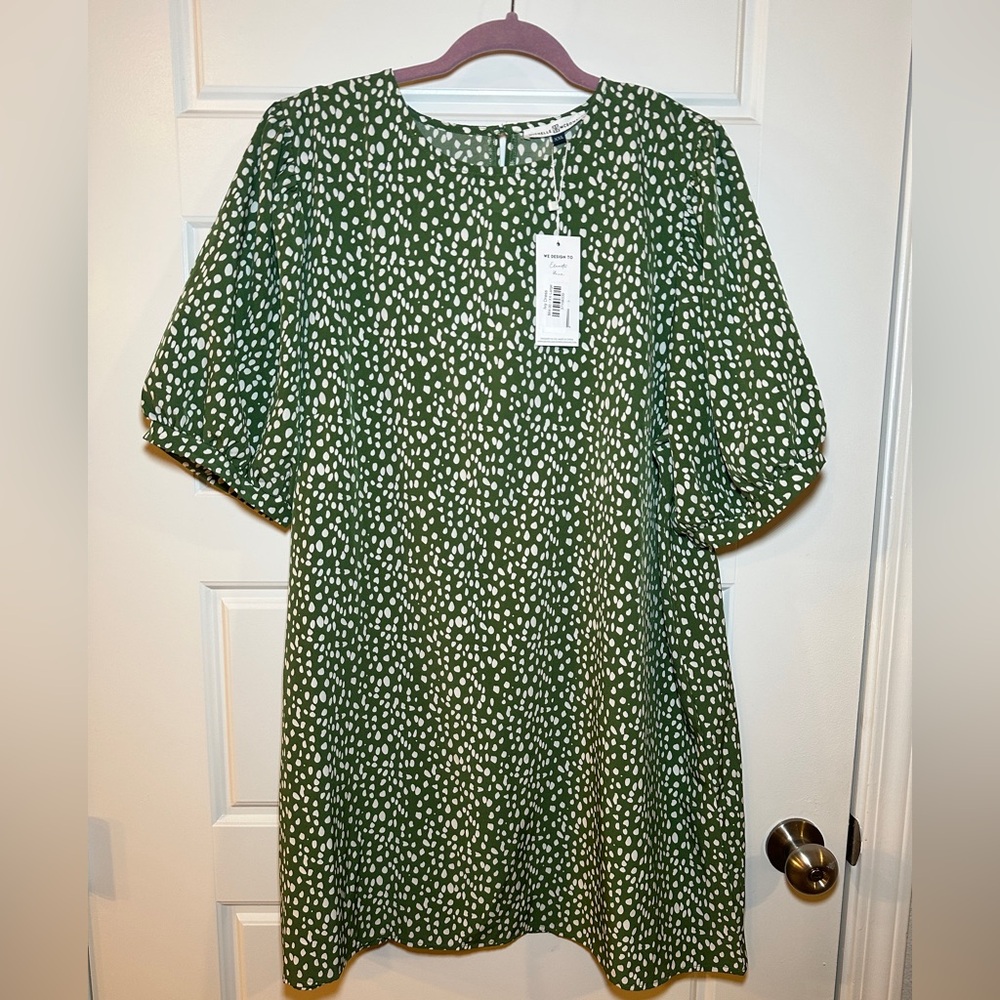 Elegant Green Patterned Women's Dress